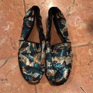 Sequin Camo TOMS